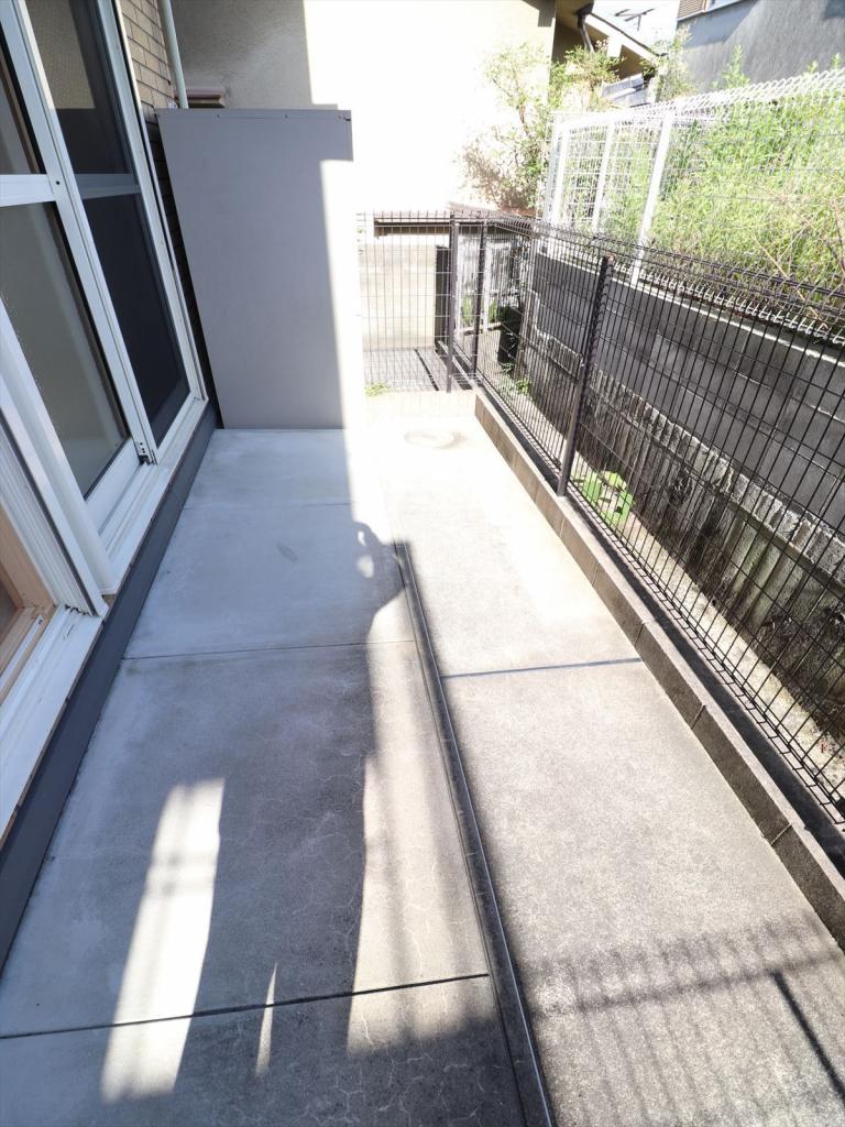 バルコニー　テラス