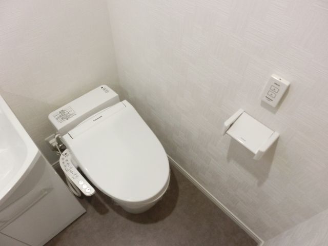 トイレ　温水洗浄便座もございます