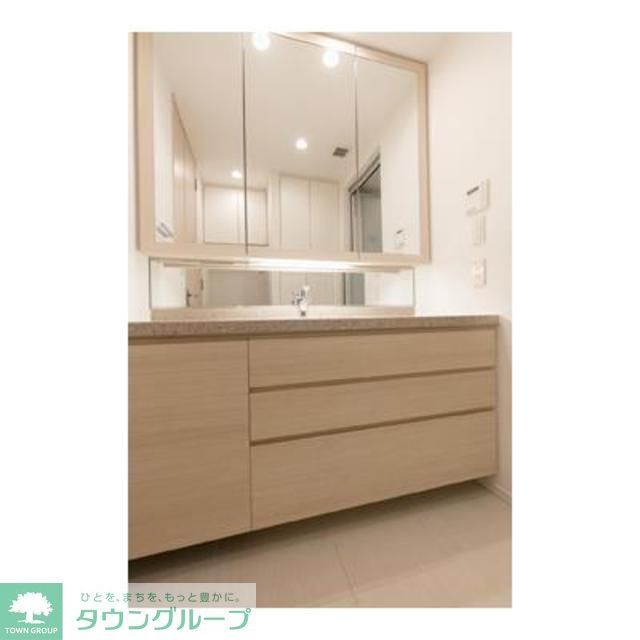 洗面設備　※写真は同タイプ住戸です。