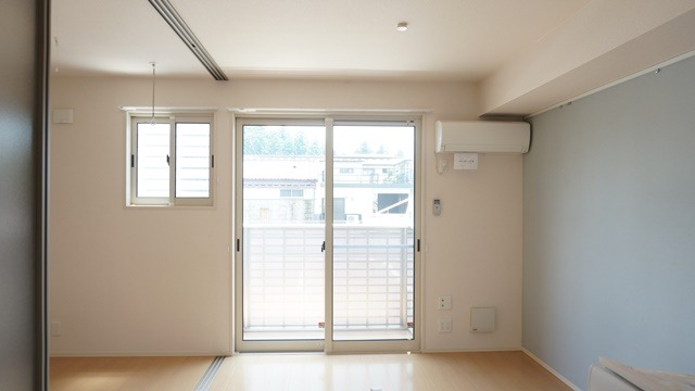 居室・リビング　図面と現状に相違がある場合には現状を優先
