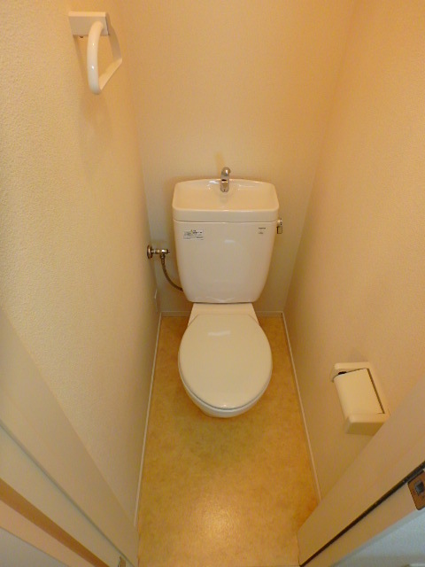 トイレ　清潔感のあるトイレです。