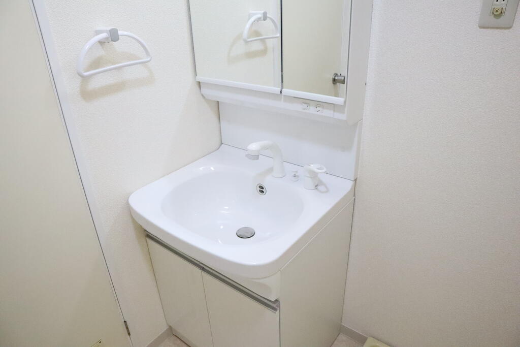 ＪＲ可部線 安芸長束駅 徒歩7分 4階建 築35年の内装写真