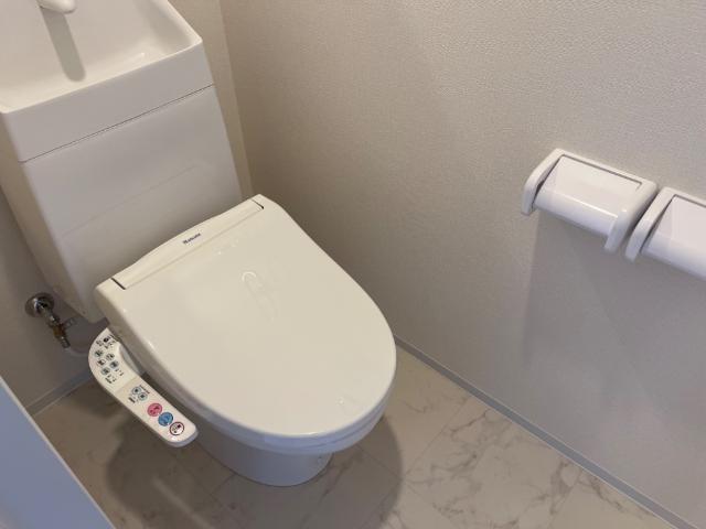 トイレ　シャワー付トイレ