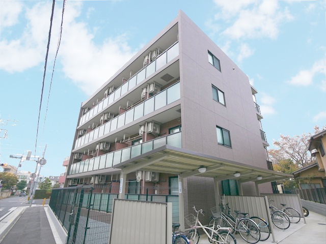 建物外観　アルカディア３