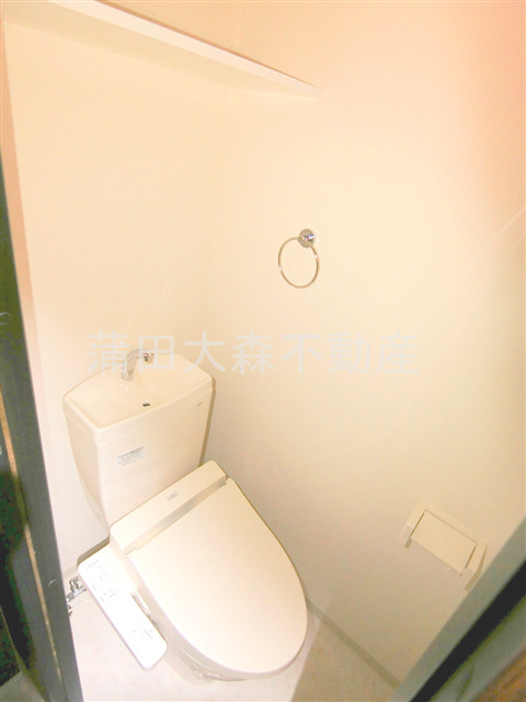 トイレ　温水暖房便座付きトイレ