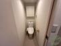 トイレ　トイレはこちらです。清潔を保ちましょう。
