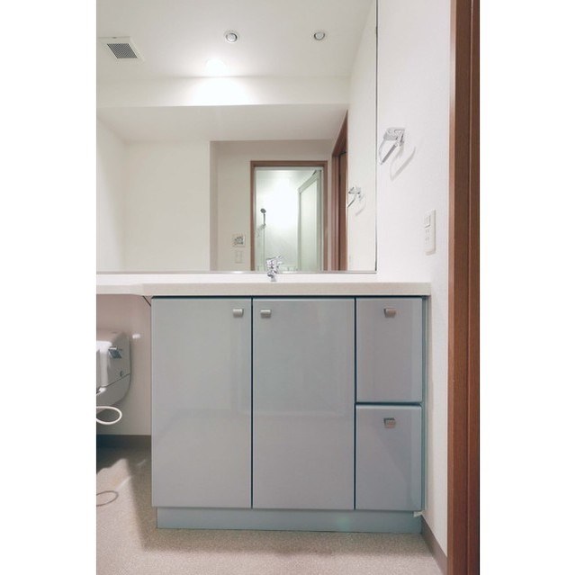 洗面設備　※別部屋の参考写真です。