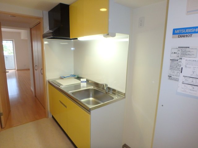 キッチン　他のお部屋の参考写真となります。
