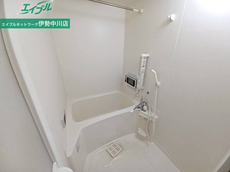 バス・シャワールーム　同物件別部屋写真