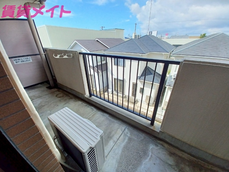バルコニー　別部屋反転画像参考