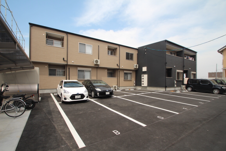 建物外観　Nスタイルホームにお任せ下さい♪