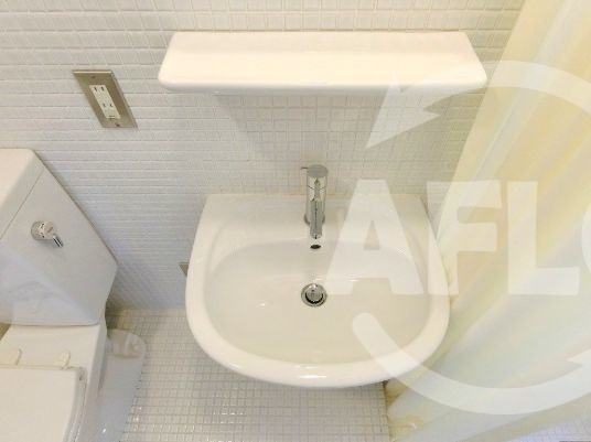 洗面設備　シーズ・アパートメント中之島　洗面台