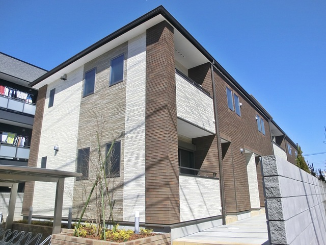 建物外観　おしゃれな２階建てアパートです。