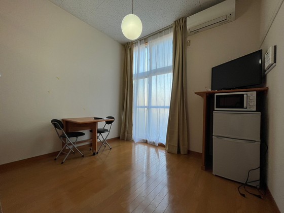 居室・リビング　※別部屋の写真です