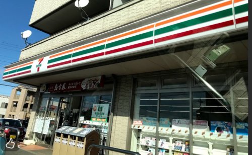 コンビニ　セブンイレブン 成田御所の内店（コンビニ）まで527m