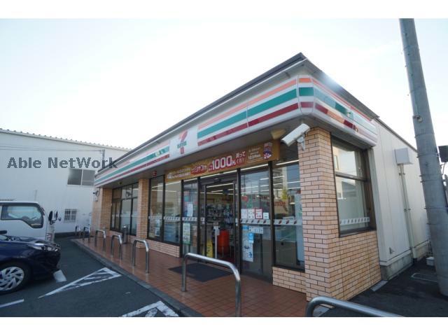 コンビニ　セブンイレブン豊橋東脇店（コンビニ）まで696m