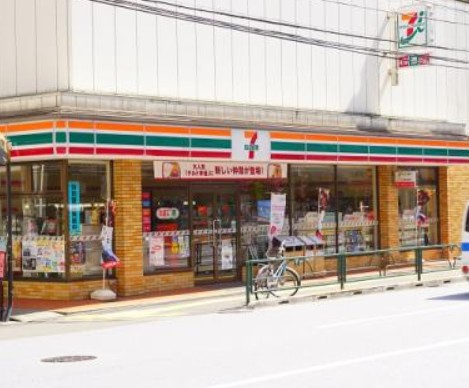 コンビニ　セブンイレブン 文京千石1丁目店（コンビニ）まで722m