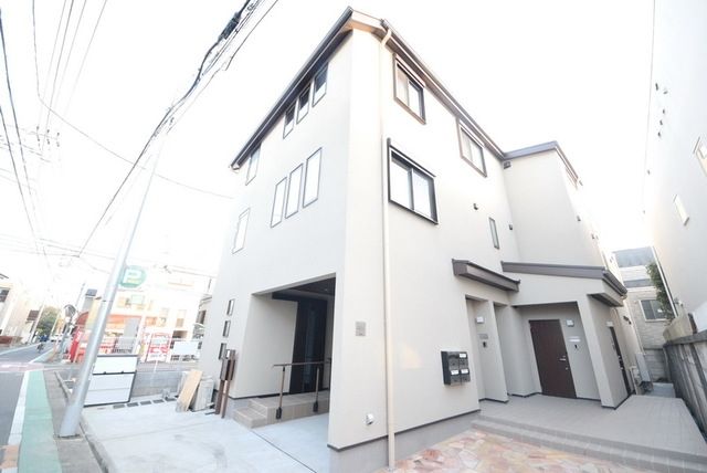 建物外観　タウンハウジング仙川店まで♪
