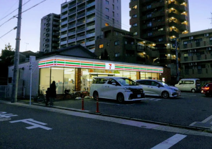 コンビニ　セブンイレブン 名古屋駒方町店（コンビニ）まで181m