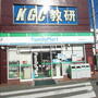 コンビニ　ファミリーマート京浜堀ノ内店（コンビニ）まで357m