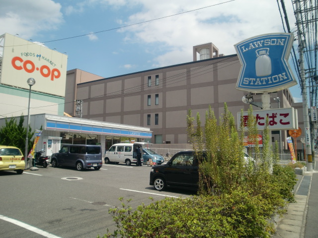 コンビニ　ローソン安芸区役所前店（コンビニ）まで604m
