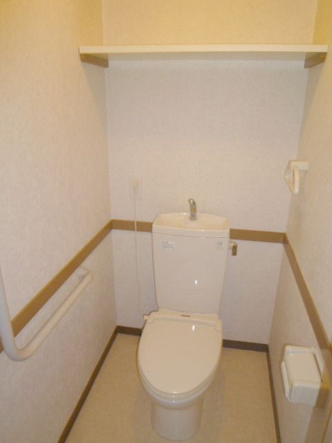 トイレ　トイレ