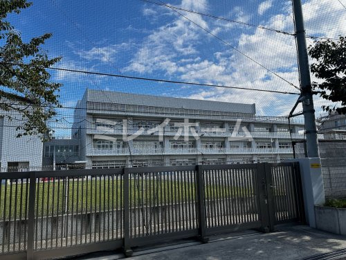 小学校　大田区立東六郷小学校（小学校）まで69m