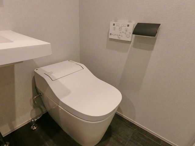 トイレ　☆温水洗浄便座☆