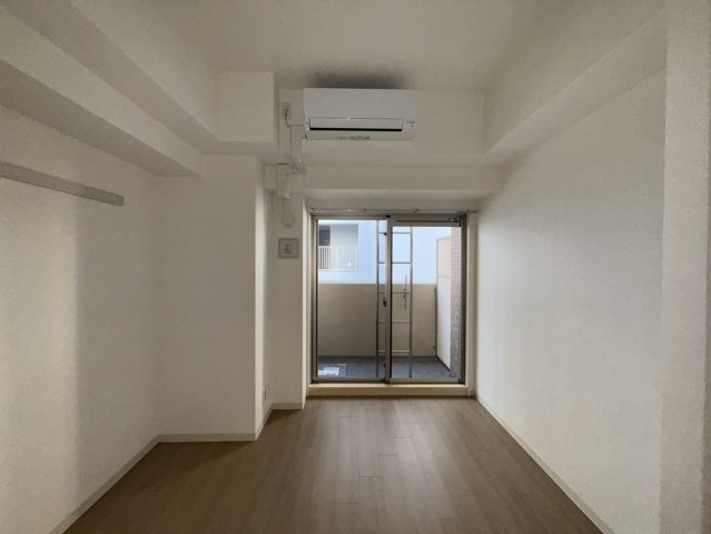 居室・リビング　同物件別部屋写真