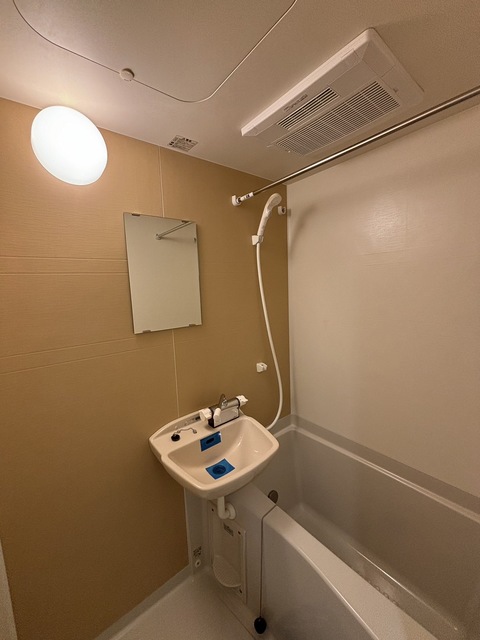 バス・シャワールーム　★同建物別号室の参考写真です★