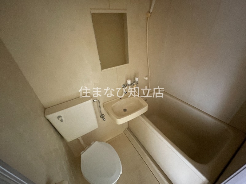 バス・シャワールーム　同型別部屋写真