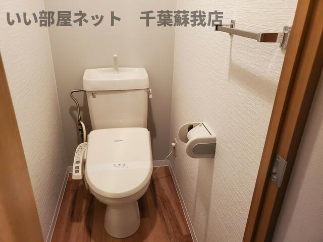 トイレ　清潔感のあるトイレです