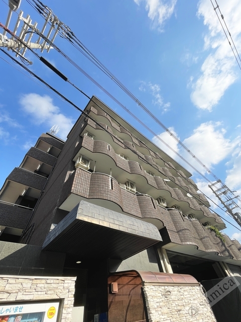 建物外観　鉄筋コンクリート造・ガッチリとした建物です♪♪