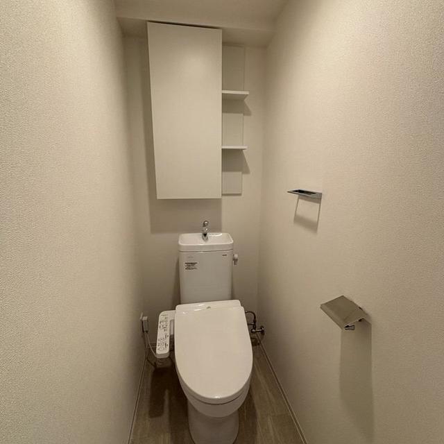 トイレ　※写真は同タイプ住戸です。