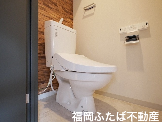 リアンシエルブルー香椎宮前のトイレ写真
