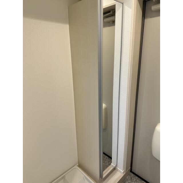 玄関　＊別部屋参考写真（同間取り）