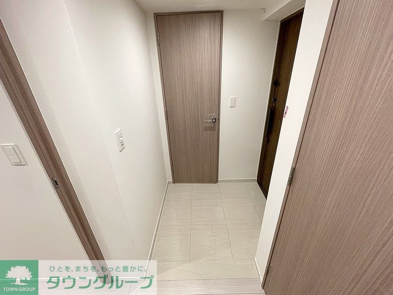 玄関　お問合せは(株)タウンハウジングレジデンス事業部【03-…
