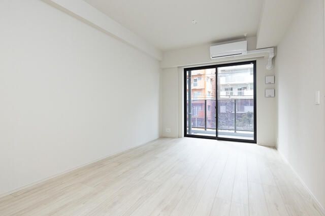 居室・リビング　写真は同タイプ住居です。