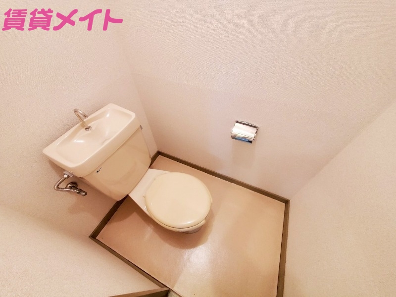 トイレ　反転タイプ参考写真