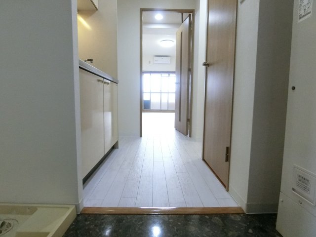 玄関　詳細は、RISUMO江坂本店→06-6155-7137まで♪