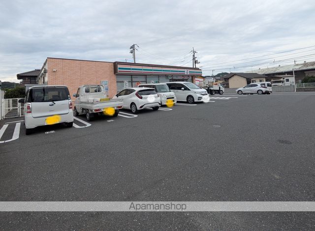 コンビニ　セブン－イレブン倉敷連島中央３丁目店（コンビニ）まで126m