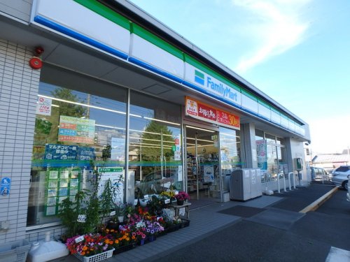 コンビニ　ファミリーマート 川崎宮前南平台店（コンビニ）まで357m
