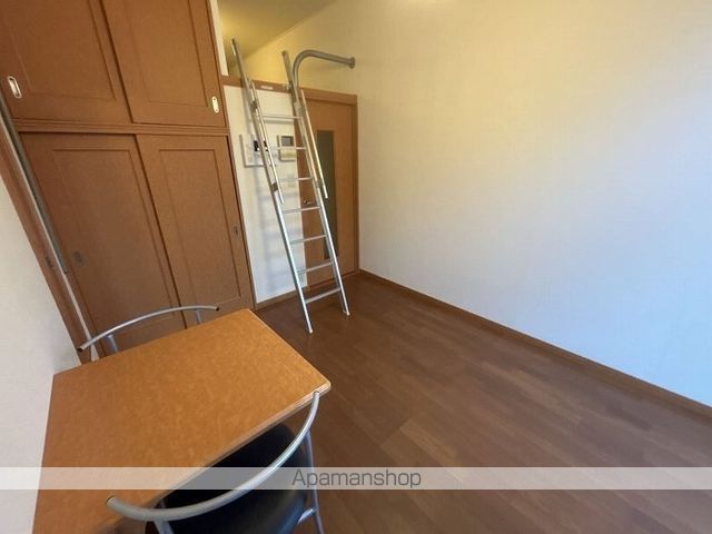 レオパレスクレールの居間写真