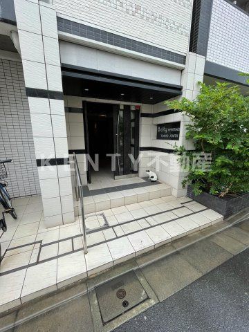 エントランス　毎日通るエントランスはこのようになっています