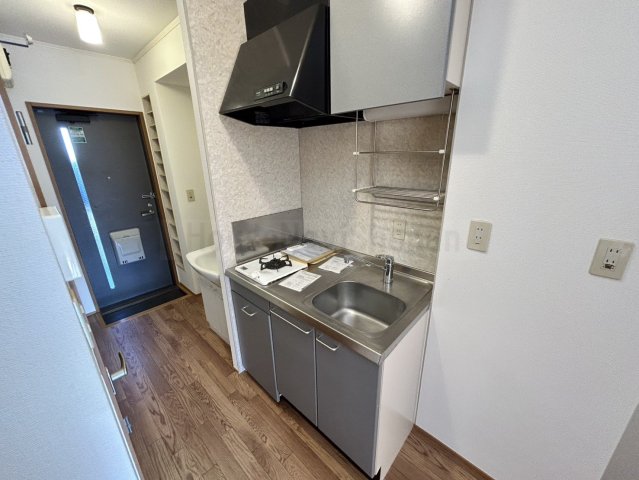 キッチン　※他の号室、参考写真