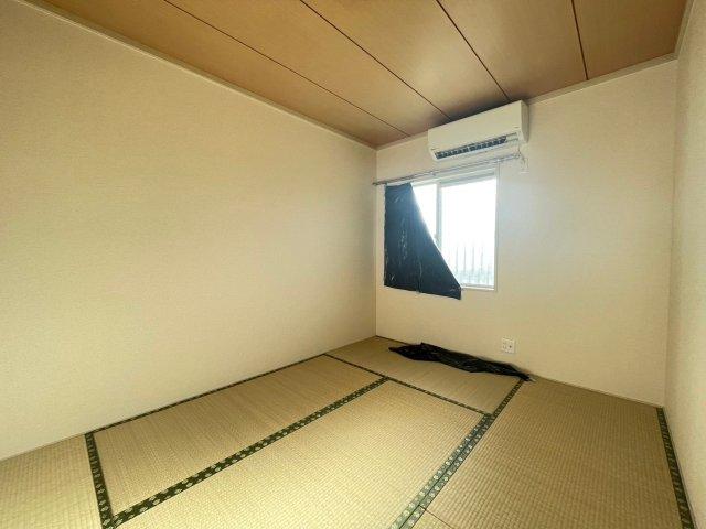 カーサYASIROの居間写真