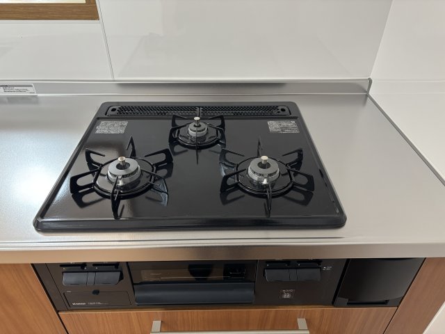 キッチン　※写真は同タイプの部屋のものですので、現状と異なる場合はご了