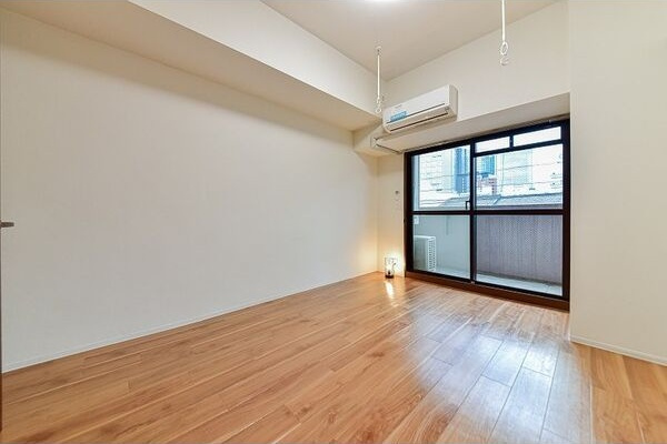 居室・リビング　※写真は同じマンションの違う部屋のものになります。