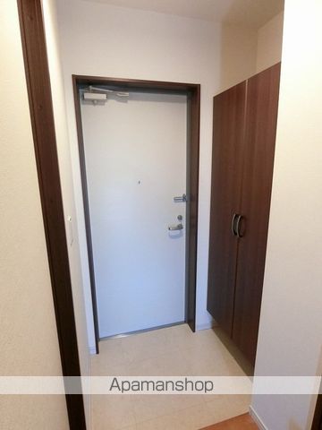 ＪＲ可部線 緑井駅 徒歩9分 3階建 築14年の玄関写真