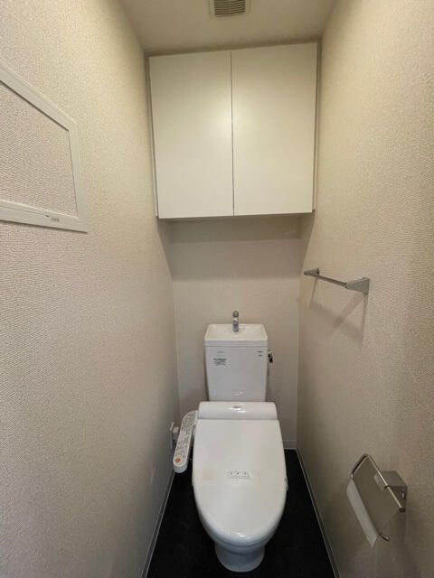 トイレ　※写真は別タイプ参考写真です。
